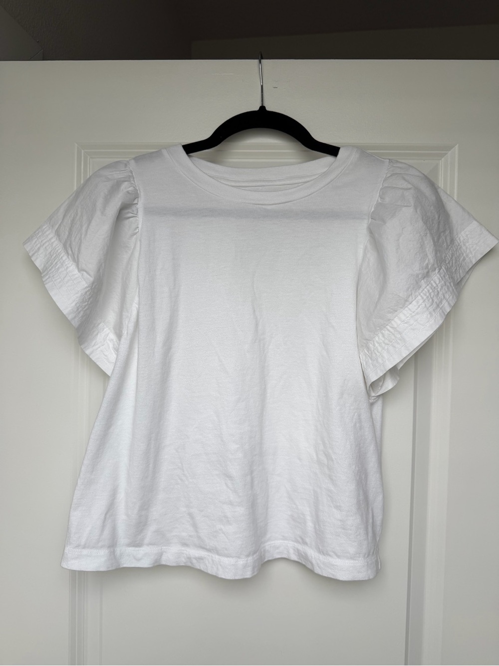 Old Navy White Flutter Sleeve Crewneck Tee